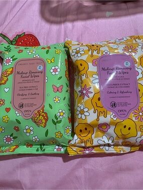 Makeup Removing Facial Wipes - Green (Tea Tree Extract)